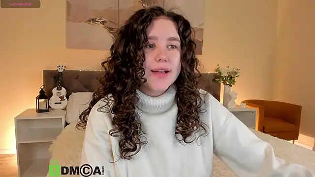 Ariella Sol online show from 10/07/25, 01:03