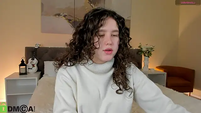 Ariella Sol online show from 10/13/25, 01:05