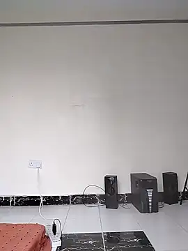 Snapshot of Africancaramel-45 chatting on 04/27/26, 06:44 Africancaramel-45 online show from 04/27/26, 06:44