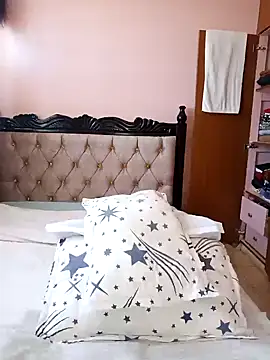 pretty-eyes23 online show from 01/17/25, 10:00