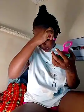 pretty-eyes23 online show from 09/29/25, 09:36