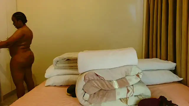 Snapshot of ALEXABOUJEE95 chatting on 01/06/26, 03:05 ALEXABOUJEE95 online show from 01/06/26, 03:05