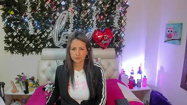 any mour online show from 03/10/25, 03:20