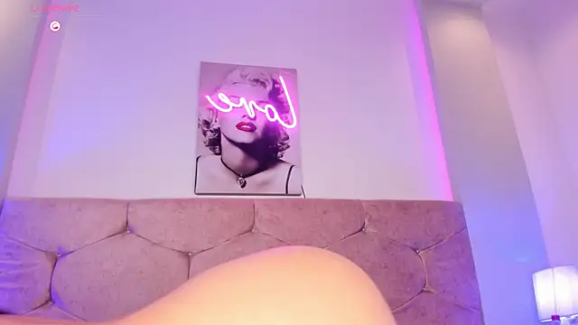 Cameliaa Smiith online show from 12/14/24, 09:29