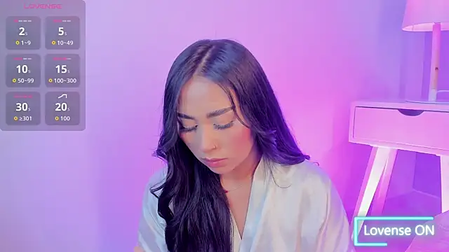 Snapshot of Cameliaa_Smiith chatting on 11/22/25, 03:38 Cameliaa Smiith online show from 11/22/25, 03:38