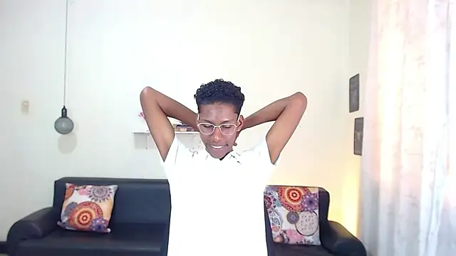 maiki18  online show from 01/20/25, 07:35