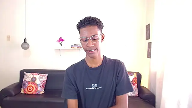 maiki18  online show from 01/28/25, 01:27