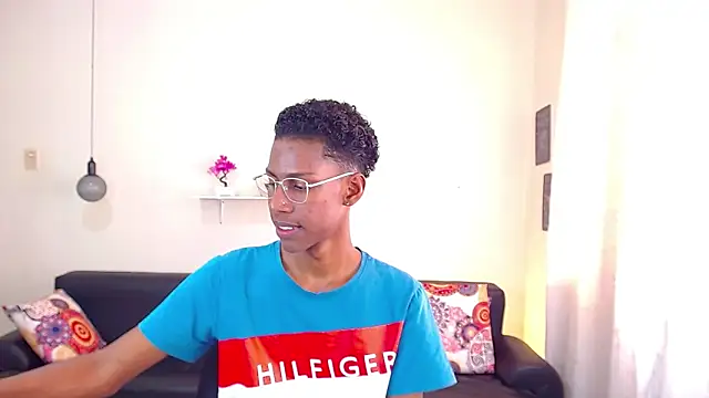 maiki18  online show from 01/31/25, 01:45