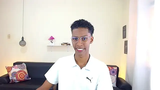 maiki18  online show from 02/12/25, 01:48