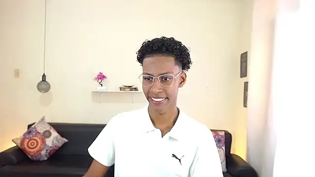 maiki18  online show from 03/04/25, 01:49