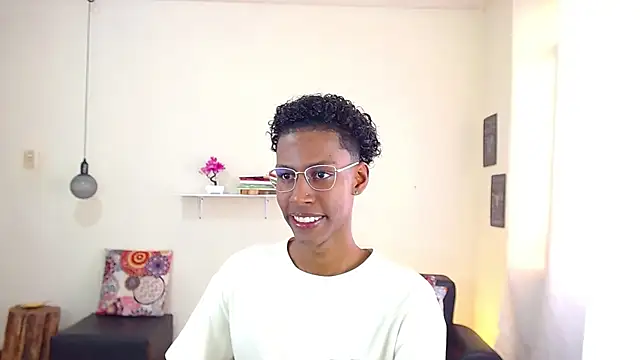 maiki18  online show from 03/08/25, 01:47