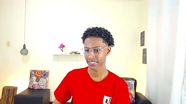 maiki18  online show from 03/17/25, 01:50