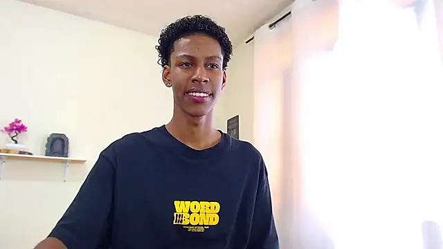 maiki18  online show from 03/21/25, 04:51