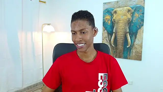 maiki18  online show from 09/25/25, 08:34