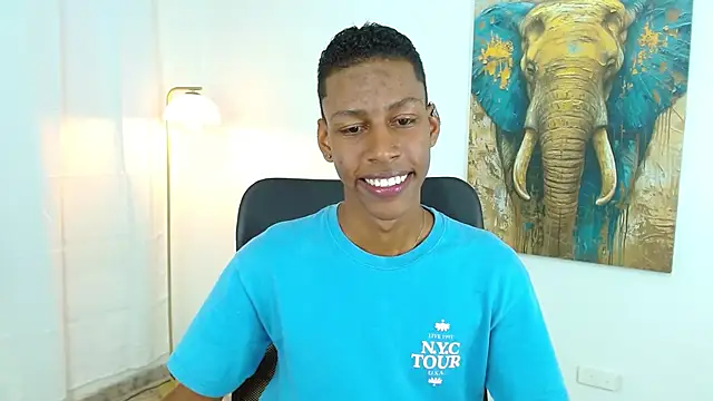 maiki18  online show from 10/08/25, 09:01