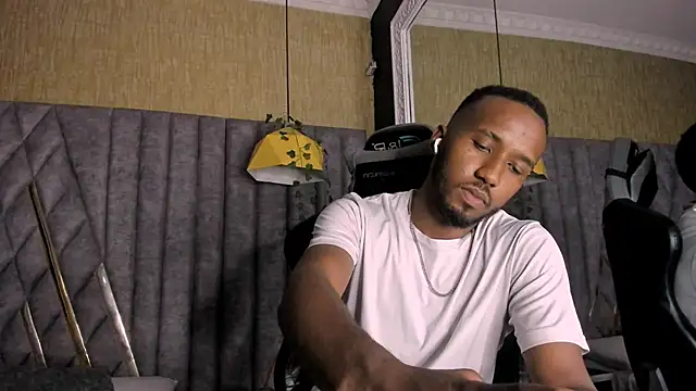 JamesParck online show from 03/31/26, 10:54