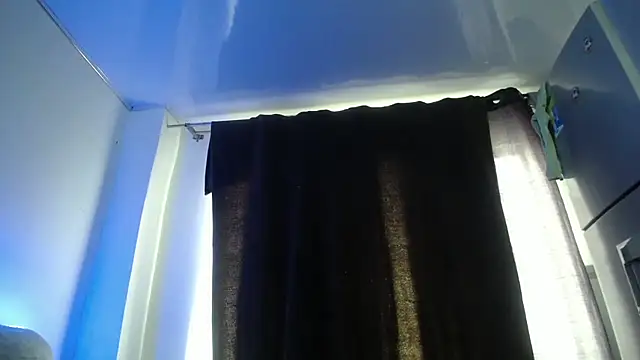 Snapshot of Dena_k_ chatting on 11/11/25, 08:53 Dena k online show from 11/11/25, 08:53