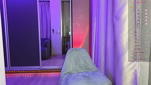 excited-kristi online show from 02/17/25, 04:42