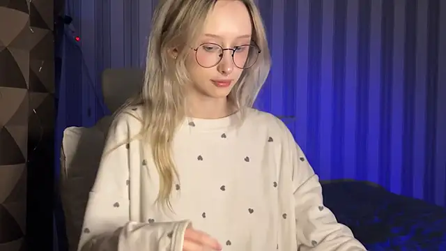 Snapshot of mayvi_cold chatting on 02/20/25, 09:09 mayvi cold online show from 02/20/25, 09:09