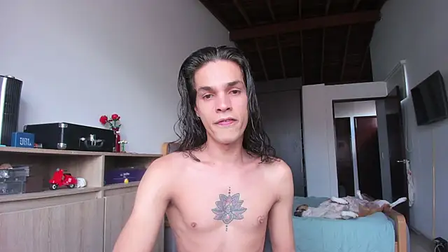 Snapshot of uglycoyote18 chatting on 12/04/24, 08:18 uglycoyote18 online show from 12/04/24, 08:18