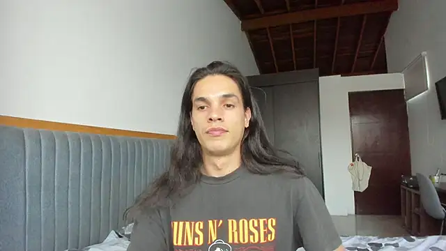 Snapshot of uglycoyote18 chatting on 01/30/25, 10:51 uglycoyote18 online show from 01/30/25, 10:51