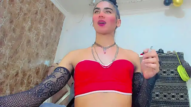 Snapshot of hannabigdirty chatting on 03/06/26, 08:33 hannabigdirty online show from 03/06/26, 08:33