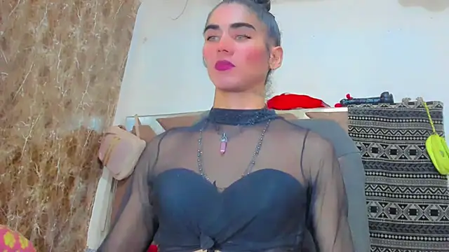 Snapshot of hannabigdirty chatting on 03/08/26, 02:04 hannabigdirty online show from 03/08/26, 02:04