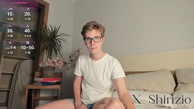 Snapshot of Shirizi chatting on 12/08/24, 04:39 Shirizi online show from 12/08/24, 04:39