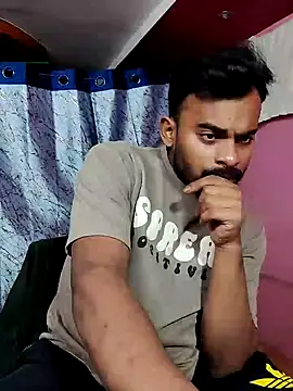 Snapshot of rayhan085 chatting on 12/20/24, 12:49 rayhan085 online show from 12/20/24, 12:49