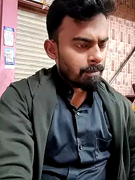 Snapshot of rayhan085 chatting on 12/21/24, 01:53 rayhan085 online show from 12/21/24, 01:53