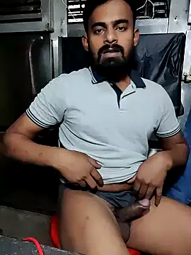 Snapshot of rayhan085 chatting on 12/30/24, 10:32 rayhan085 online show from 12/30/24, 10:32