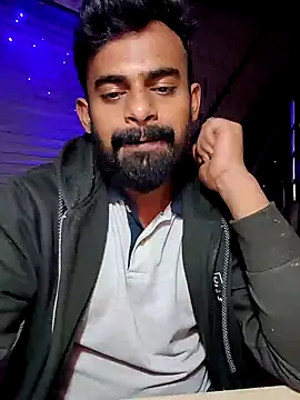 Snapshot of rayhan085 chatting on 01/08/25, 05:48 rayhan085 online show from 01/08/25, 05:48