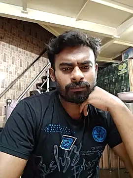 Snapshot of rayhan085 chatting on 09/15/25, 11:43 rayhan085 online show from 09/15/25, 11:43