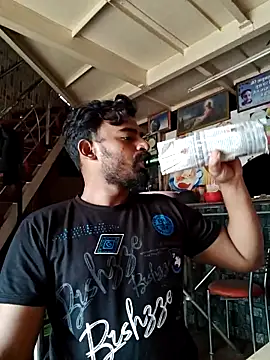 Snapshot of rayhan085 chatting on 09/16/25, 08:26 rayhan085 online show from 09/16/25, 08:26