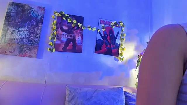 Ari Baker online show from 01/04/25, 01:42