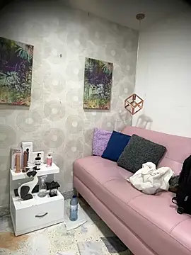 Ari Baker online show from 02/05/25, 07:42