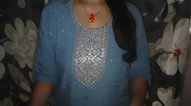 Snapshot of Your-Bhabi chatting on 01/24/25, 01:03 Your-Bhabi online show from 01/24/25, 01:03