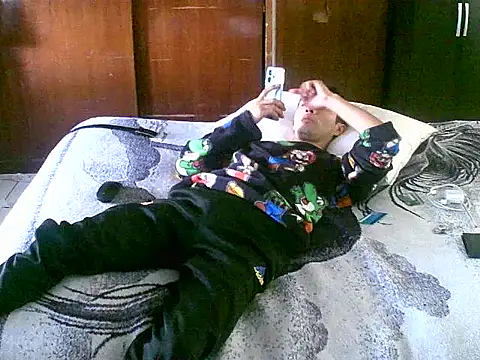 jperezofficial1 online show from 09/23/25, 08:34