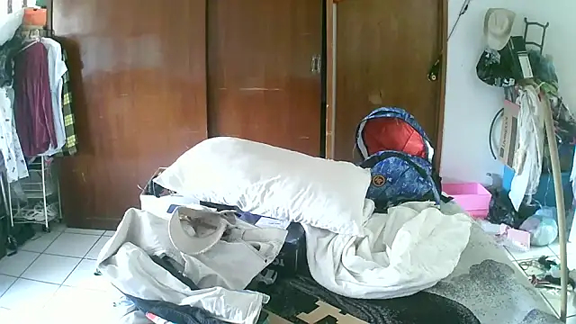 jperezofficial1 online show from 10/06/25, 03:53