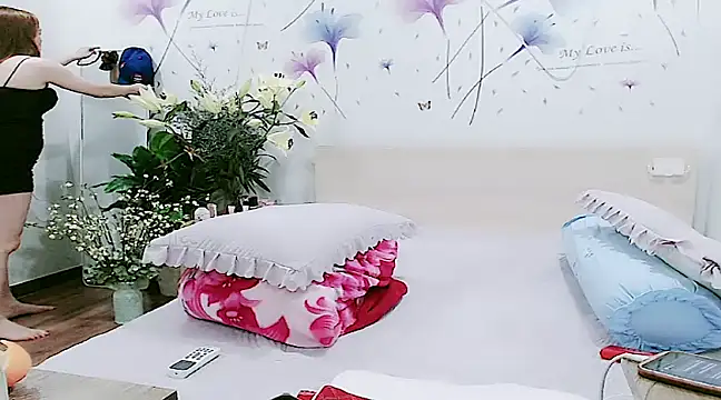 Snapshot of HC_jun chatting on 01/04/25, 08:17 HC jun online show from 01/04/25, 08:17