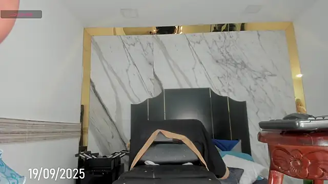 Victtoria Parker online show from 09/19/25, 01:23