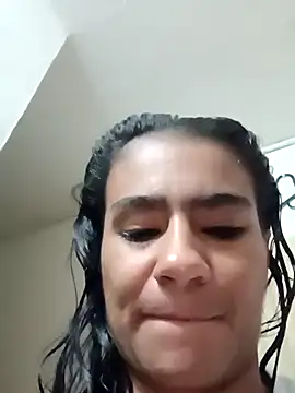 Snapshot of Leslly_ chatting on 01/03/25, 12:30 Leslly  online show from 01/03/25, 12:30
