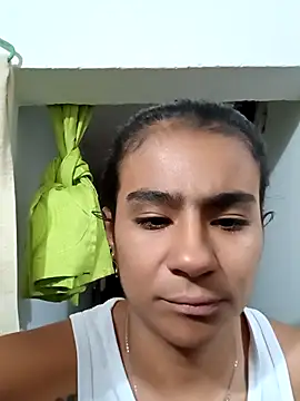 Snapshot of Leslly_ chatting on 01/07/25, 10:32 Leslly  online show from 01/07/25, 10:32