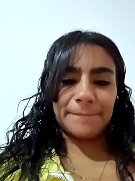 Snapshot of Leslly_ chatting on 01/30/25, 06:32 Leslly  online show from 01/30/25, 06:32