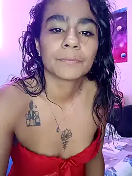 Snapshot of Leslly_ chatting on 02/15/25, 06:44 Leslly  online show from 02/15/25, 06:44