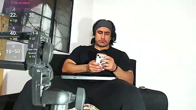 willian m777 online show from 11/13/25, 04:11