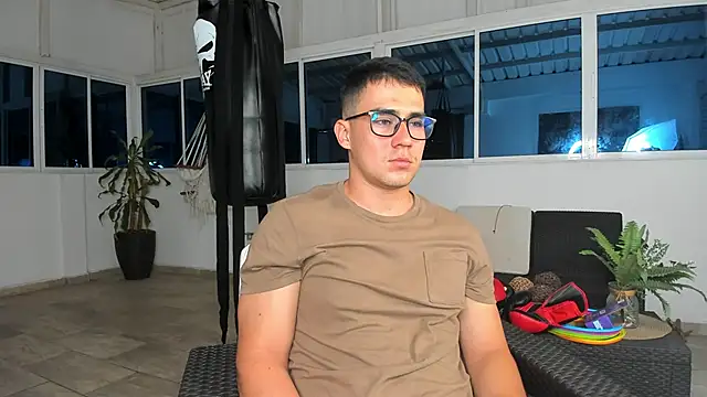 owengray2n online show from 12/16/24, 12:37