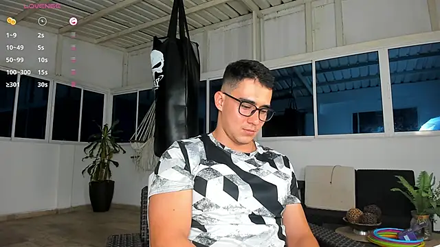 owengray2n online show from 12/31/24, 12:54