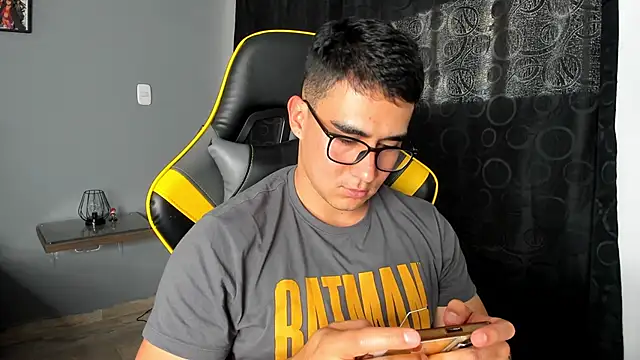 owengray2n online show from 01/06/25, 09:11