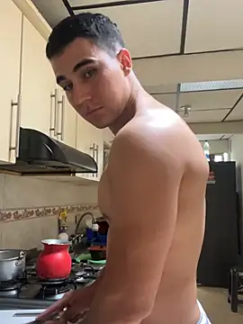 owengray2n online show from 02/07/25, 04:24